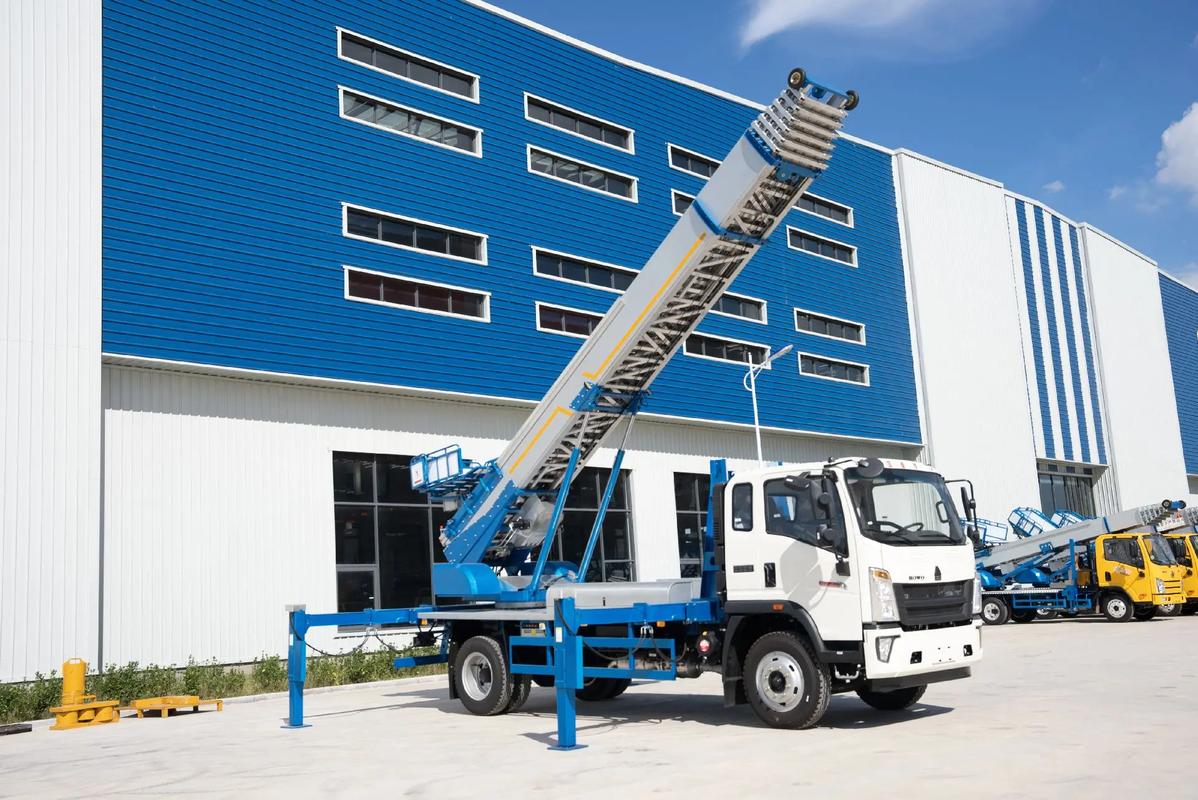 杞县小型云梯车上料车租赁多少钱